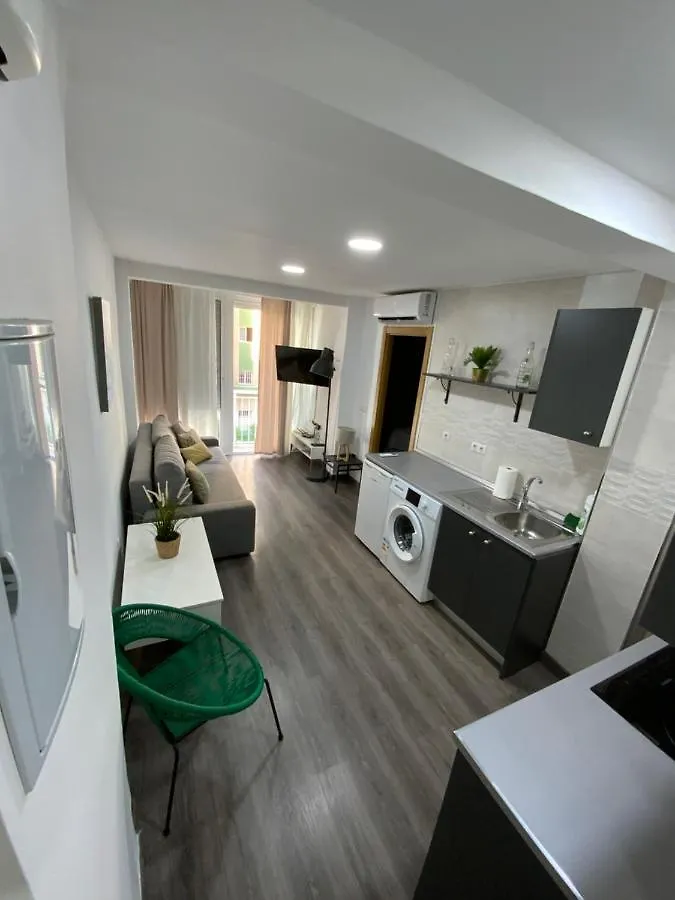 Mendoza Apartamentos Malaga 0*,